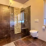 Ferienvilla 'villa Nikolina' Mit Privatem Pool By Interhome بيت للعطل *