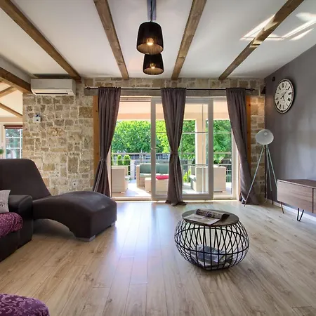 Ferienvilla 'villa Nikolina' Mit Privatem Pool By Interhome *