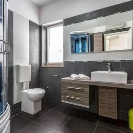 Ferienvilla 'villa Nikolina' Mit Privatem Pool By Interhome Semesterbostad Šišan