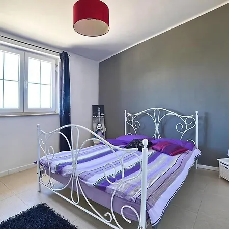 Ferienvilla 'villa Nikolina' Mit Privatem Pool By Interhome Šišan