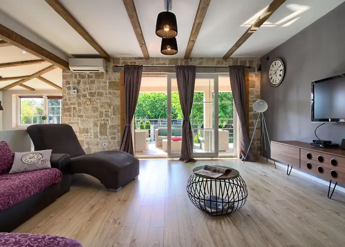 Ferienvilla 'villa Nikolina' Mit Privatem Pool By Interhome *