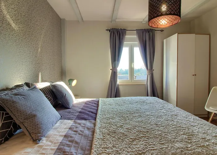 Ferienvilla 'villa Nikolina' Mit Privatem Pool By Interhome * Шишан