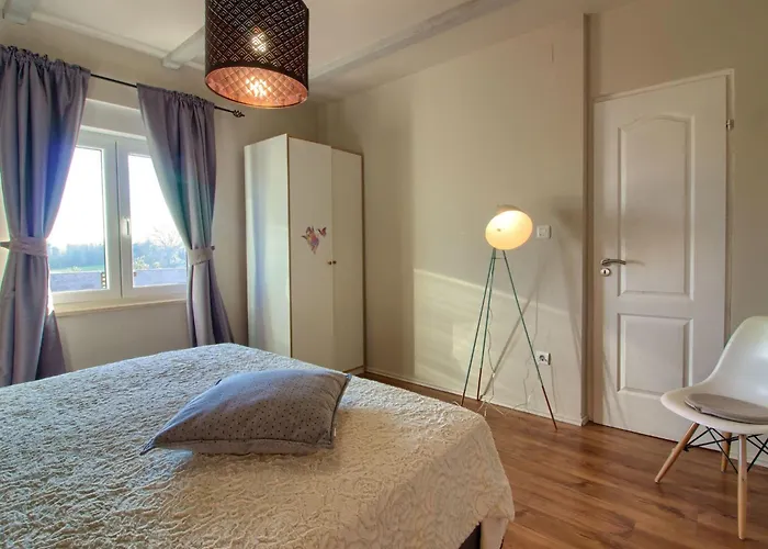 Ferienvilla 'villa Nikolina' Mit Privatem Pool By Interhome Semesterbostad