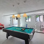 Ferienvilla 'villa Nikolina' Mit Privatem Pool By Interhome Vakantiehuis Šišan