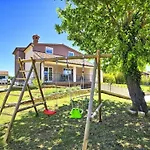 Vakantiehuis Ferienvilla 'villa Nikolina' Mit Privatem Pool By Interhome Šišan