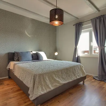 Ferienvilla 'villa Nikolina' Mit Privatem Pool By Interhome Сasa de vacaciones *