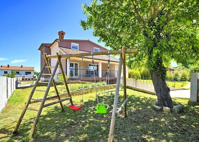 Vakantiehuis Ferienvilla 'villa Nikolina' Mit Privatem Pool By Interhome Šišan